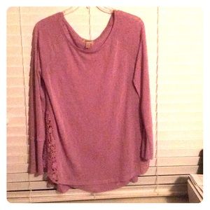 Light weight sweater